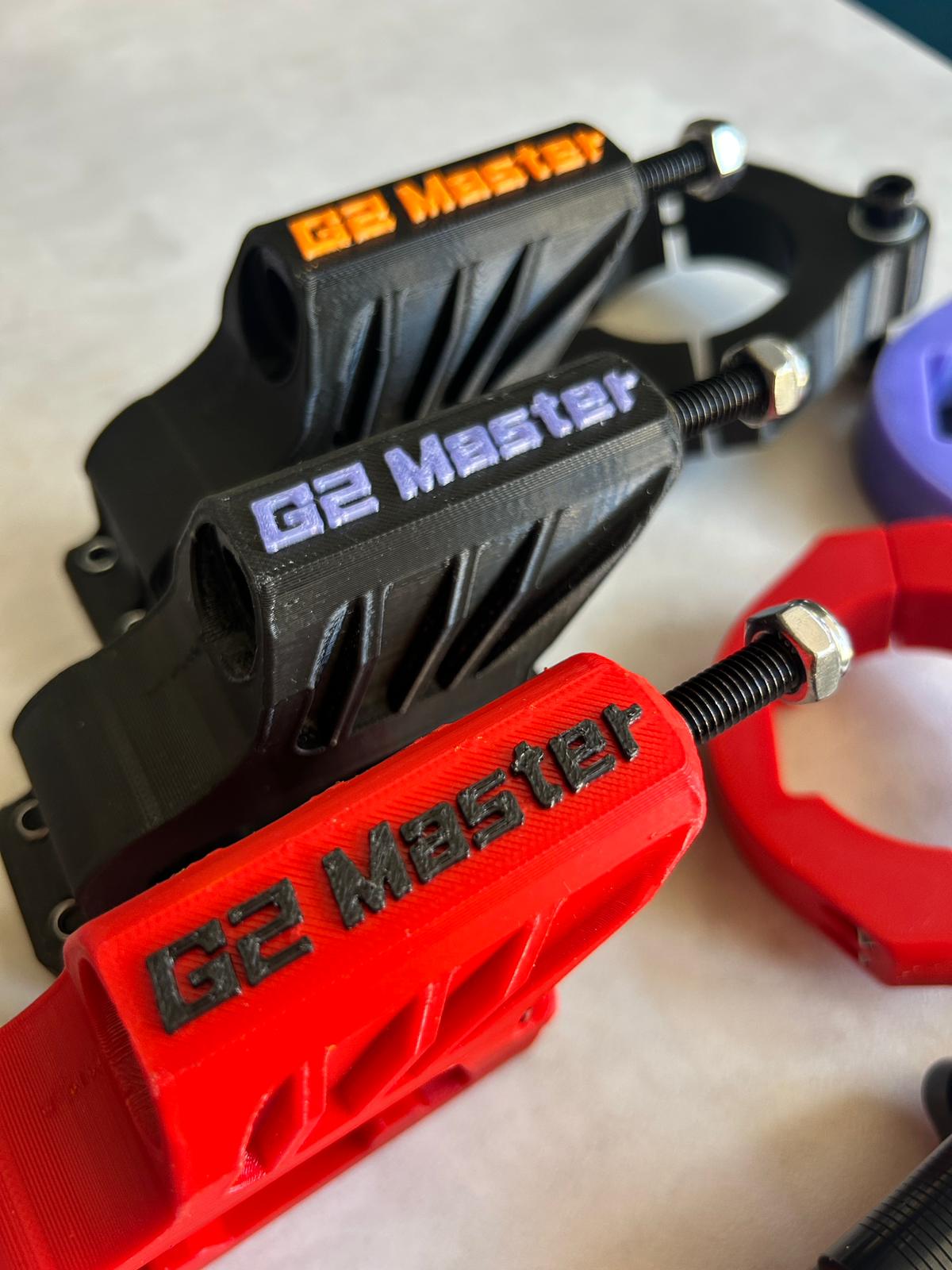 amortisseur de direction + support sur mesure Kukirin G2 Master produit par Dam's
