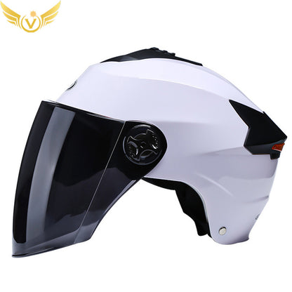 Casque LED rechargeable casque de moto batterie casque dur protection solaire été moyen casque transpirable