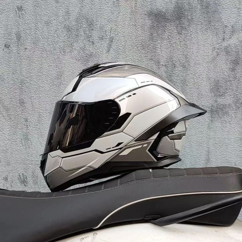 AXOR casques moto casques homme et femme protection solaire été moto jusqu'à la personnalité grand aileron fente arrière sécurité Bluetooth
