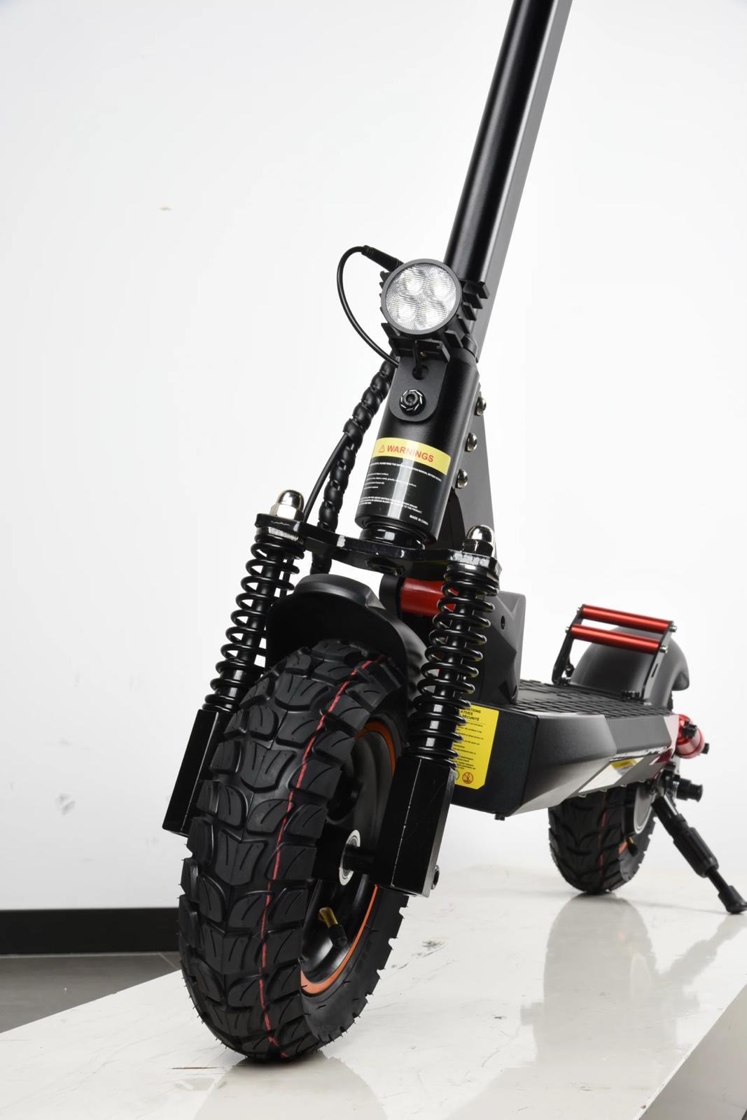 scooter front 500w 48v grande autonomie 25degres 25km/h